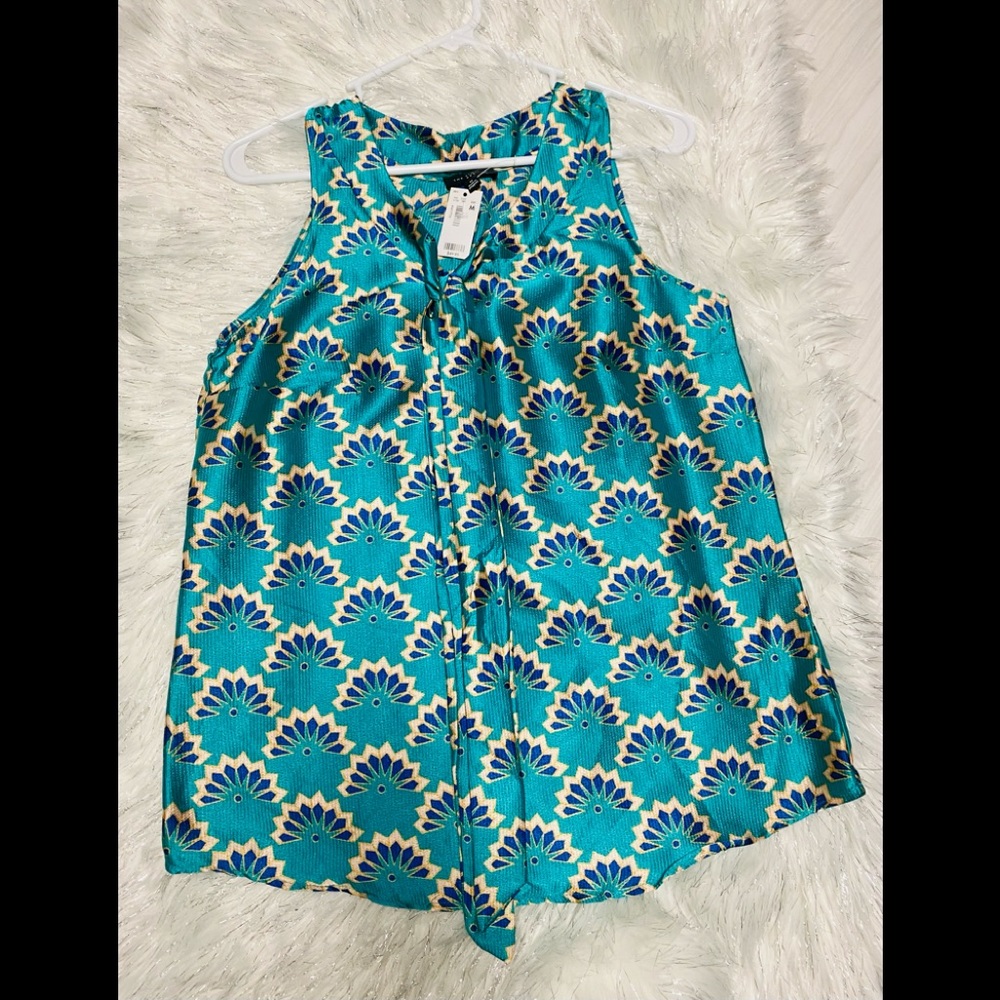 The Limited sleeveless blouse